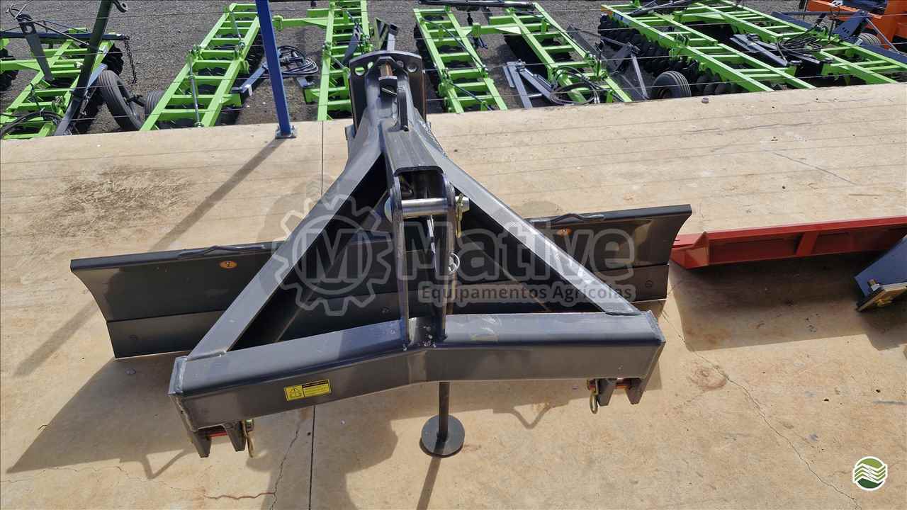 IMPLEMENTOS AGRICOLAS PLAINA NIVELADORA PLAINA DE ARRASTO Mative Equipamentos Agrícolas  MARTINOPOLIS SÃO PAULO SP
